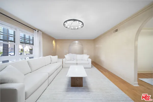 $16,000 | 6138 Maryland Drive, Los Angeles, CA 90048