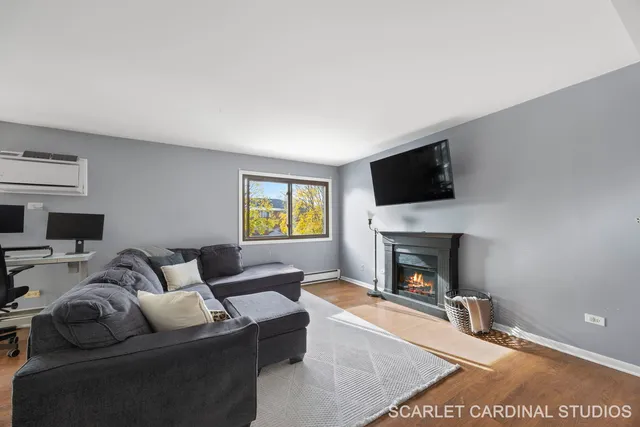 $185,000 | 1240 South Lorraine Road, Unit 2B, Wheaton, IL 60189