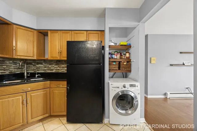 $185,000 | 1240 South Lorraine Road, Unit 2B, Wheaton, IL 60189