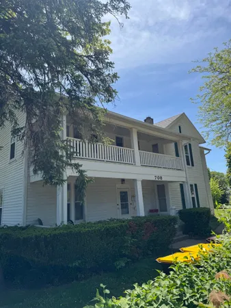 $800 | 708 Fulton Avenue, Rockford, IL 61103