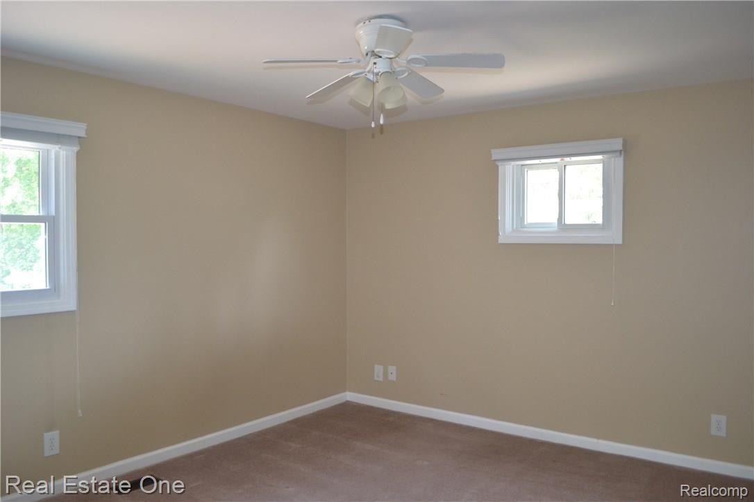 6282 Kings Pointe Road Grand Blanc, MI 48439 - Photo 35 of 40 DSC_4402.JPG