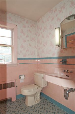 50 Locksley Road Lynnfield, MA 01940 - Photo 12 of 23 Gallery Image 12