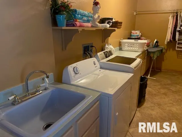 $650,000 | 12863 Bowling Alley Road, Benton, IL 62812