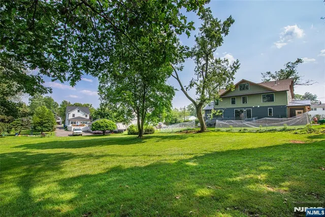 $600,000 | 178 Grove Avenue, Verona, NJ 07044