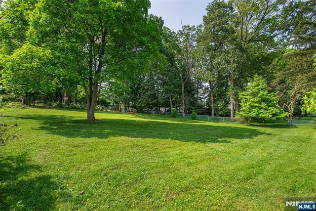 $600,000 | 178 Grove Avenue, Verona, NJ 07044