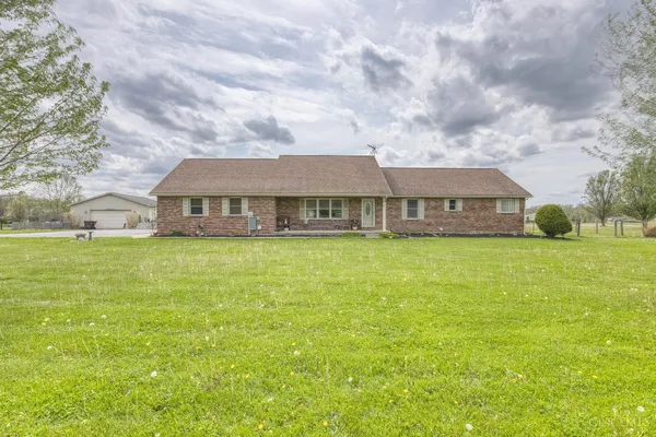 $464,900 | 305 Reeder Road, Blanchester, OH 45107