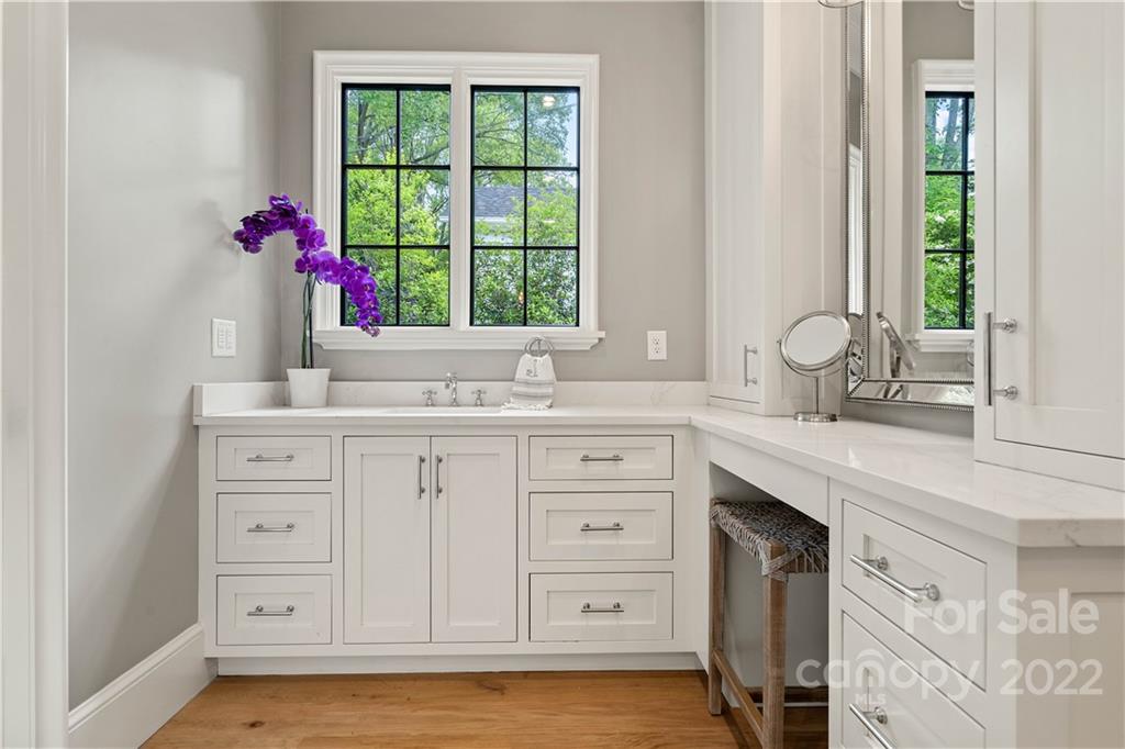 3100 Cambridge Road Charlotte, NC 28209 - Photo 12 of 44 Gallery Image 12
