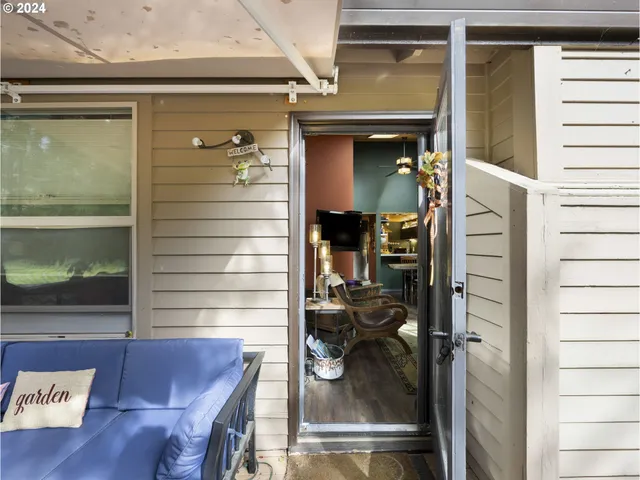 a view of sitting area