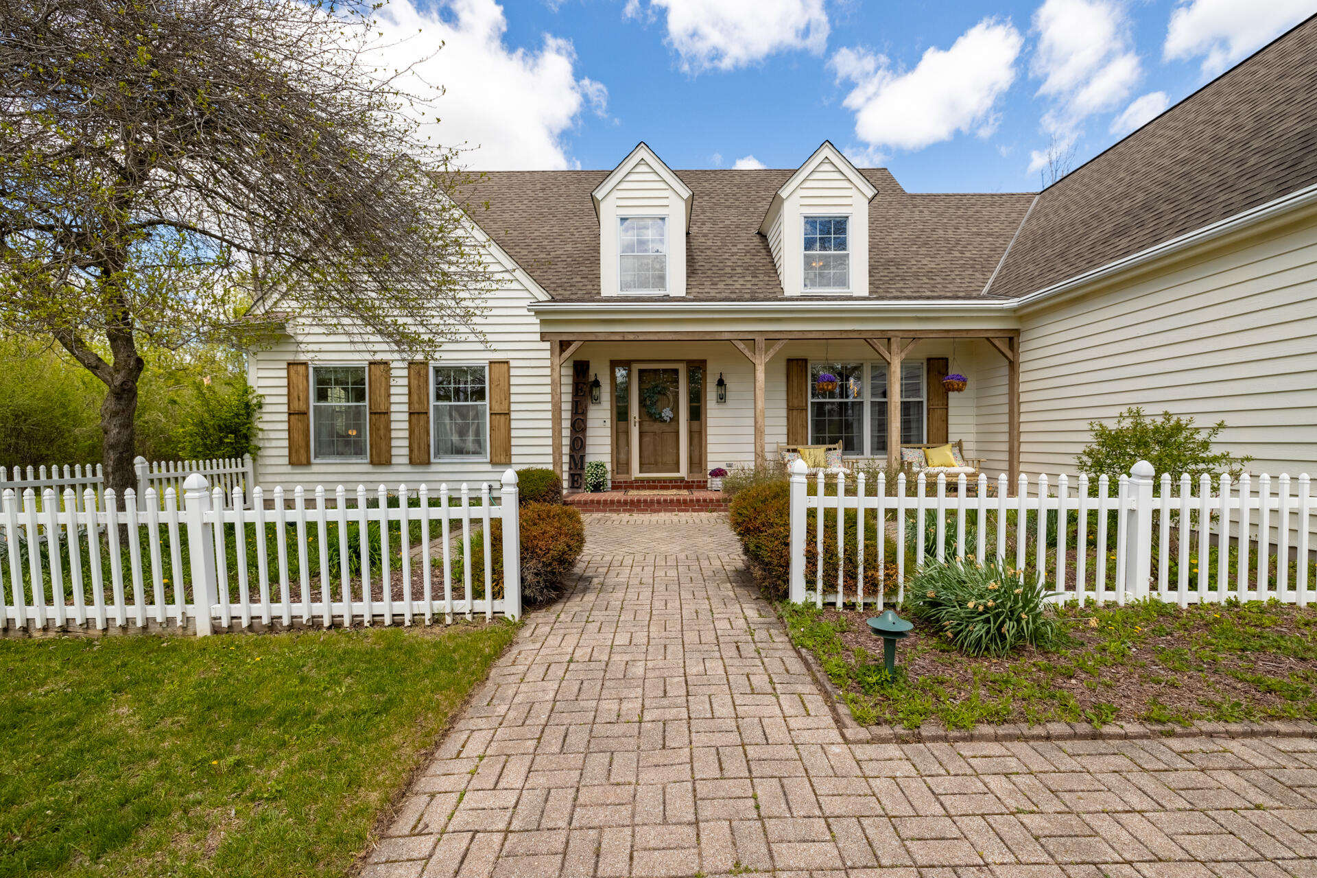 3000 Highland Road Mequon, WI 53097 - Photo 37 of 50 Paverstone Walkway