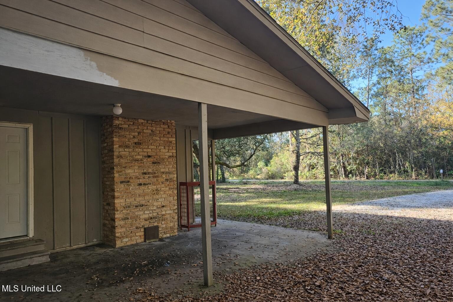 4620 Sutton Avenue Moss Point, MS 39563 - Photo 4 of 12 sutton 3