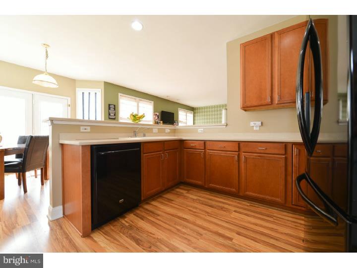 101 Rutledge Court Newark, DE 19702 - Photo 4 of 22 Kitchen