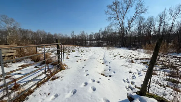 $425,000 | 3375 West County Road 850 South, Commiskey, IN 47227