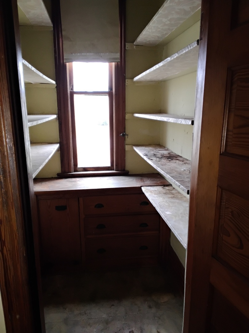 3704 214th Place Matteson, IL 60443 - Photo 16 of 29 a bathroom with a sink and a mirror
