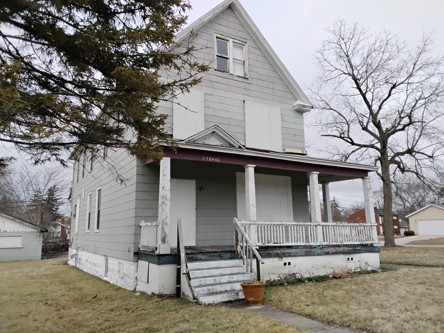 3704 214th Place Matteson, IL 60443 - Photo 3 of 29 a view of a house with a large tree