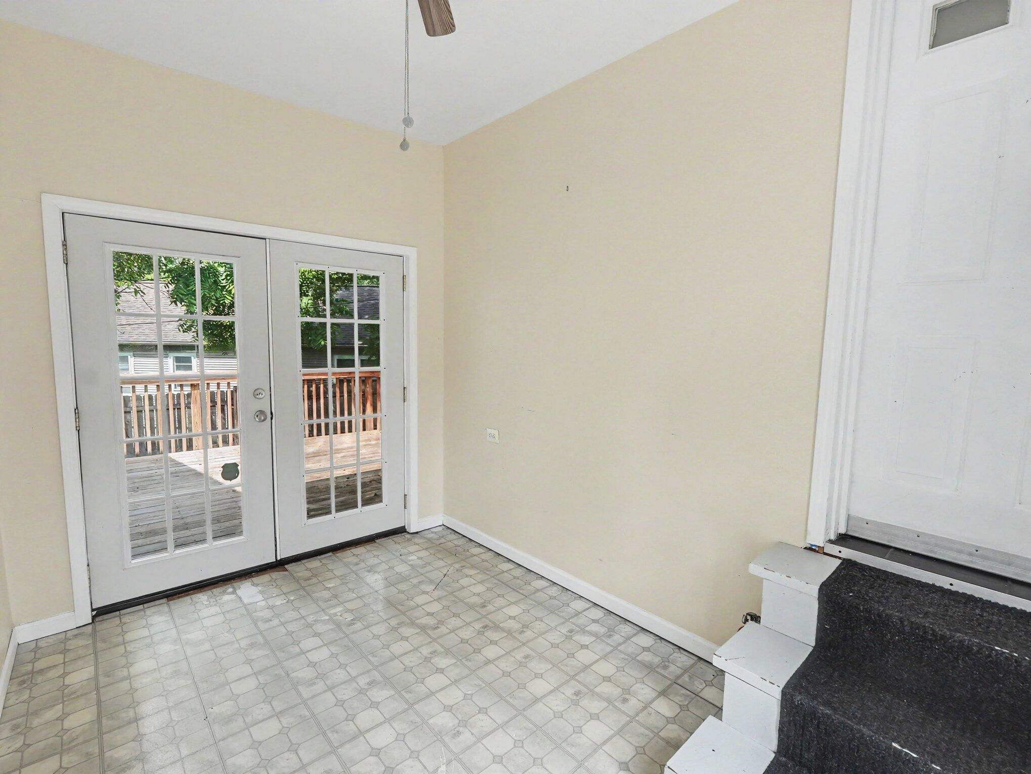 2010 Ferdon Road Ann Arbor, MI 48104 - Photo 14 of 24 015_file_8609