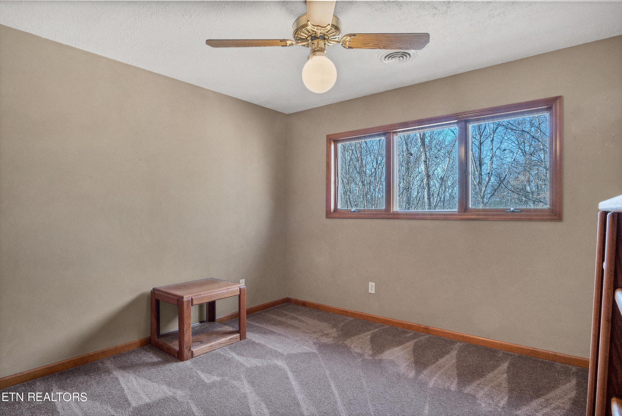 105 Clayton Way Oak Ridge, TN 37830 - Photo 27 of 42 a view of an empty room with a window