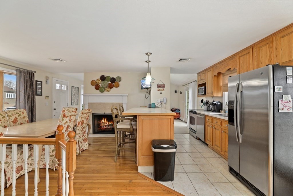 15 Janice Road Stoughton, MA 02072 - Photo 9 of 27 Gallery Image 9