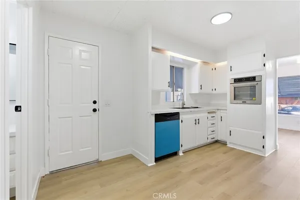 $195,000 | 141 East Coronado Lane, Tustin, CA 92780