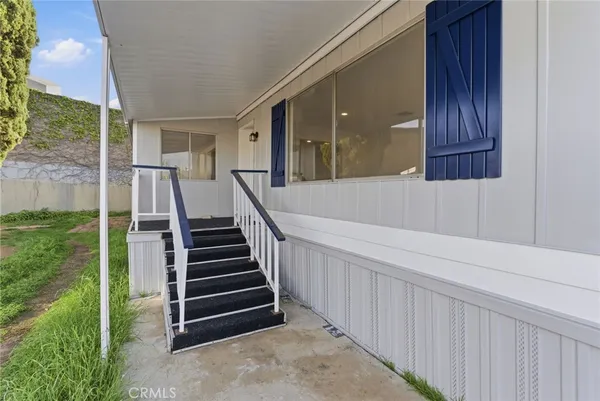 $195,000 | 141 East Coronado Lane, Tustin, CA 92780