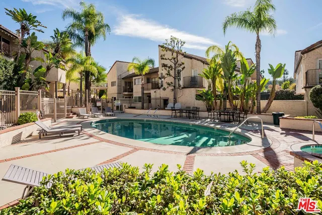$779,000 | 23401 Park Sorrento, Unit 30, Calabasas, CA 91302