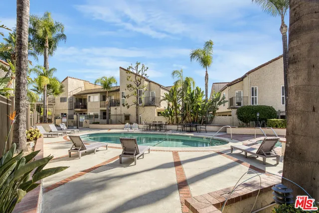 $779,000 | 23401 Park Sorrento, Unit 30, Calabasas, CA 91302