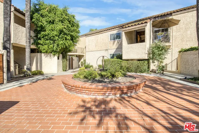 $779,000 | 23401 Park Sorrento, Unit 30, Calabasas, CA 91302