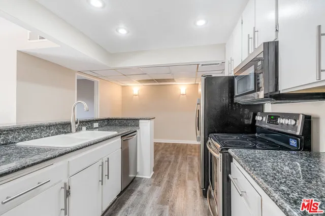 $779,000 | 23401 Park Sorrento, Unit 30, Calabasas, CA 91302