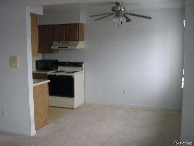 31828 Kelly Road Roseville, MI 48066 - Photo 4 of 14 3-9-14 058 (Small).jpg