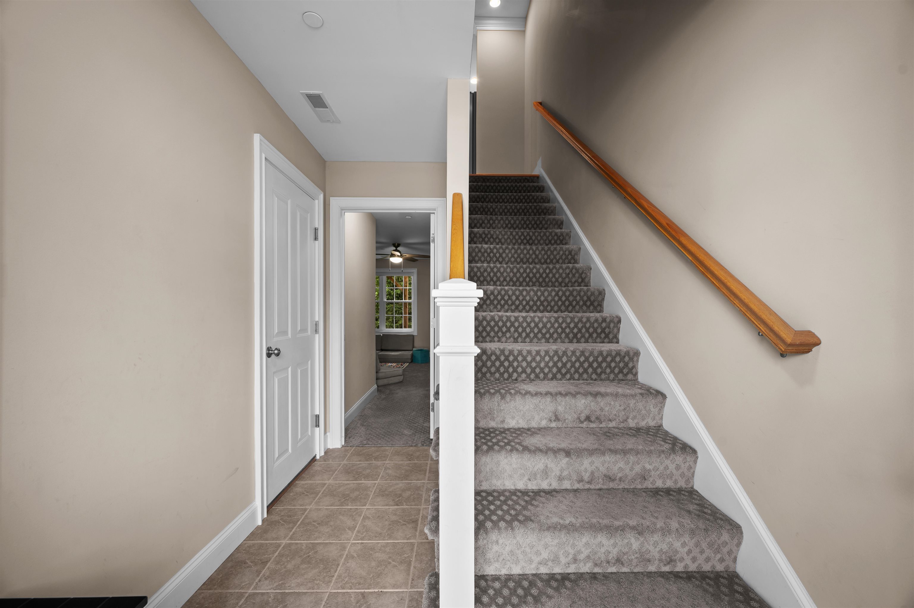 39 Acadia Lane Exeter, NH 03833 - Photo 5 of 41