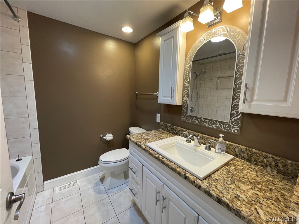 16 West Klein Road Amherst, NY 14221 - Photo 6 of 20