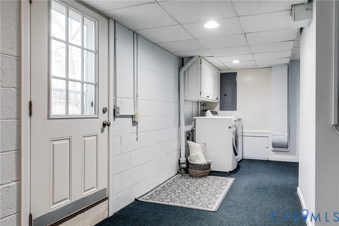 900 Ryder Road North Chesterfield, VA 23235 - Photo 23 of 45 a view of utility room with washer and dryer