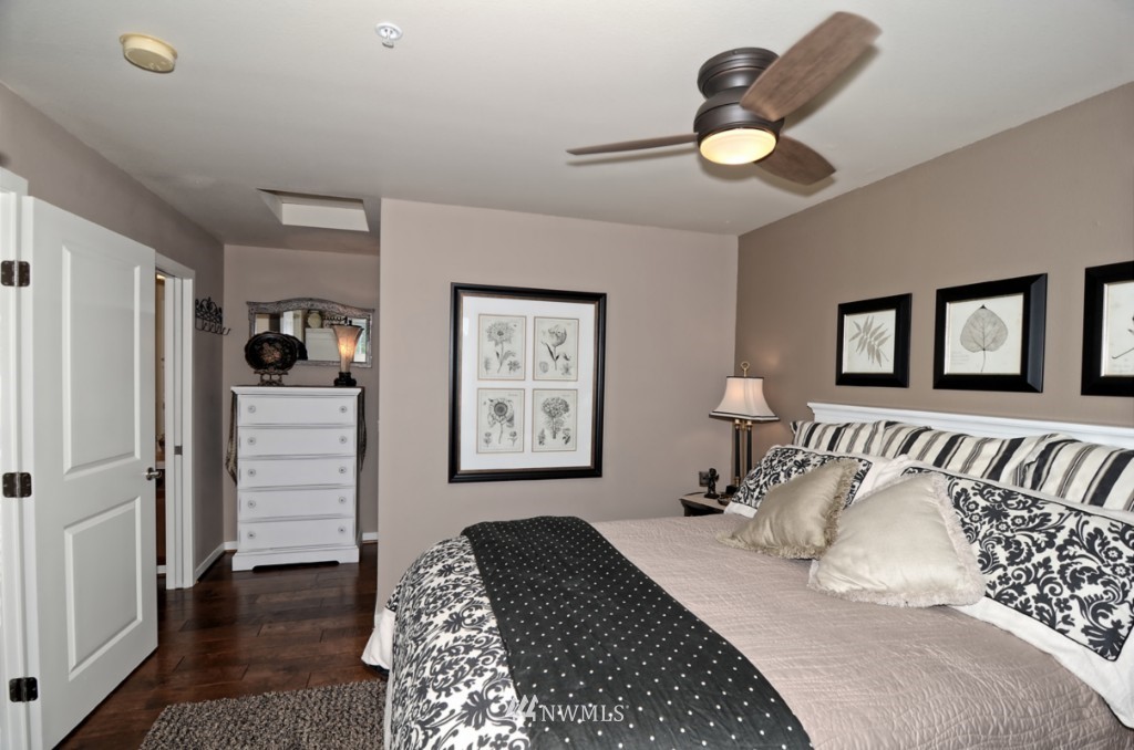 3921 243rd Place Southeast, Unit J302 Bothell, WA 98021 - Photo 12 of 25