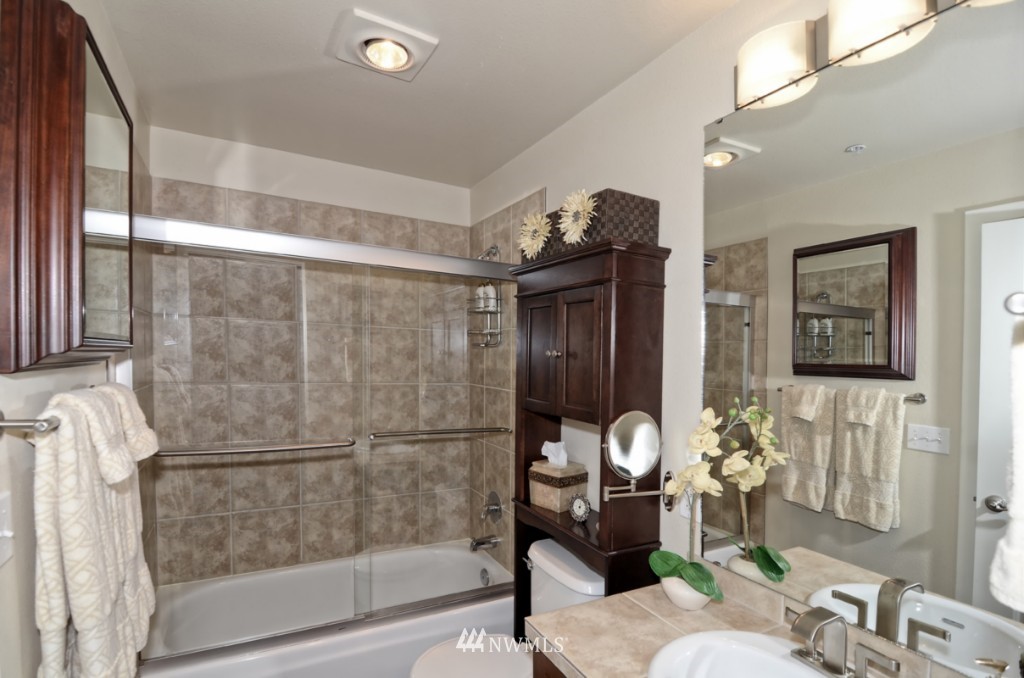 3921 243rd Place Southeast, Unit J302 Bothell, WA 98021 - Photo 17 of 25