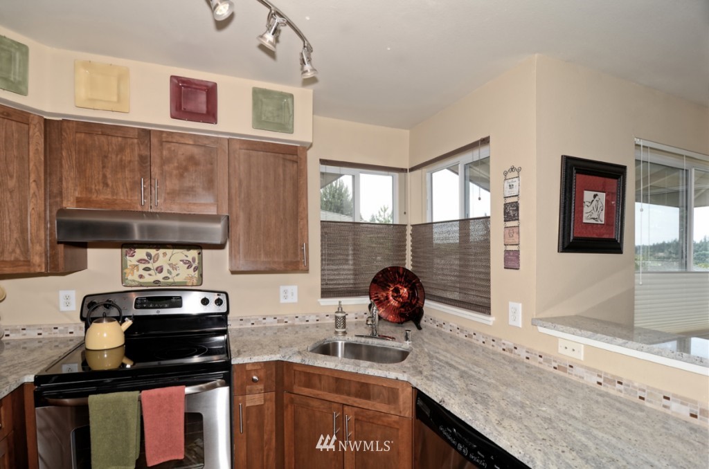 3921 243rd Place Southeast, Unit J302 Bothell, WA 98021 - Photo 4 of 25