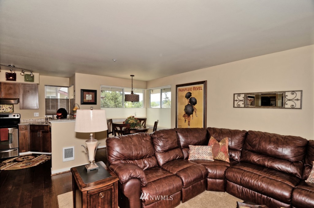 3921 243rd Place Southeast, Unit J302 Bothell, WA 98021 - Photo 10 of 25