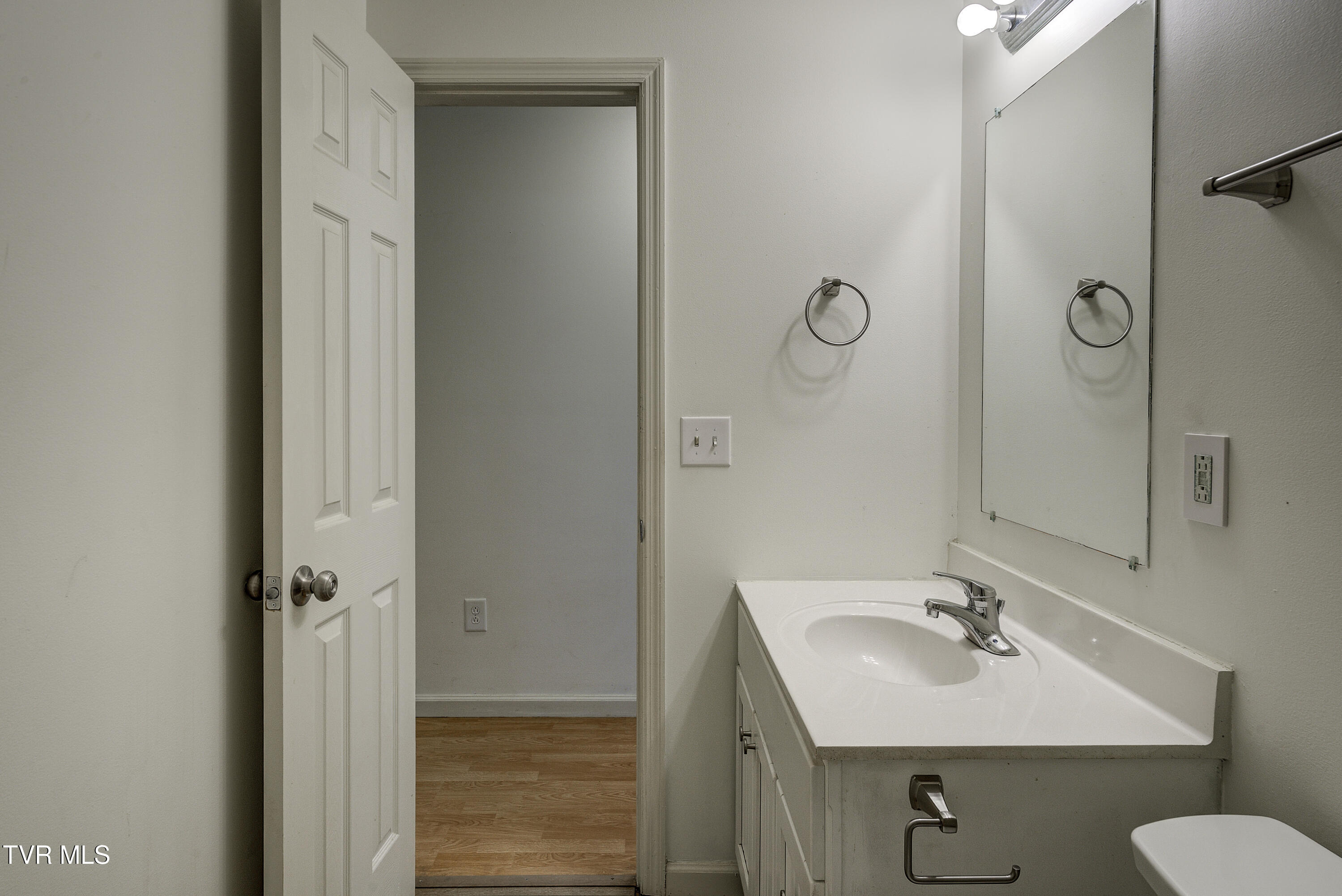 1883 Powder Branch Road Johnson City, TN 37601 - Photo 27 of 53 PowderBranchINTERIORS-21