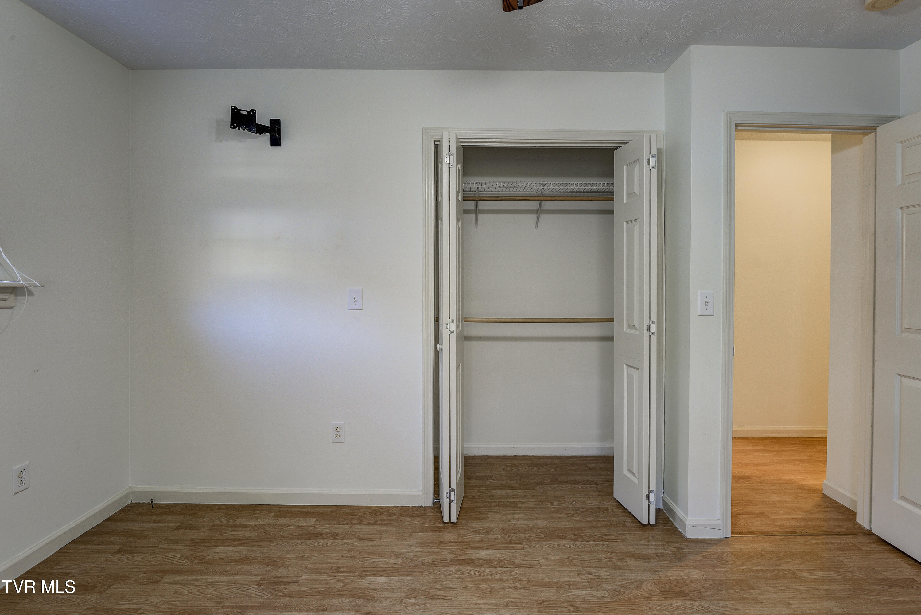 1883 Powder Branch Road Johnson City, TN 37601 - Photo 32 of 53 PowderBranchINTERIORS-27
