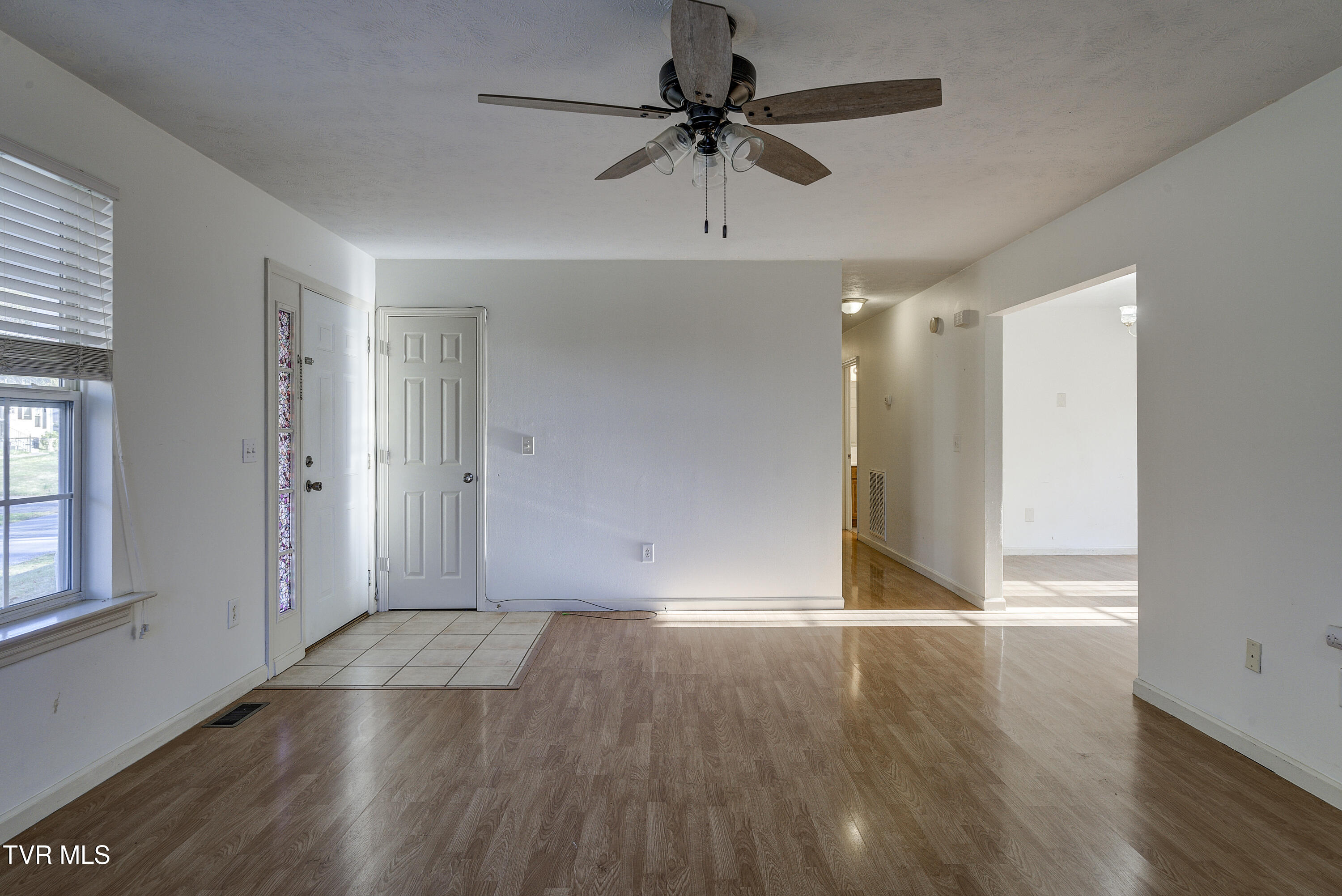 1883 Powder Branch Road Johnson City, TN 37601 - Photo 9 of 53 PowderBranchINTERIORS-4