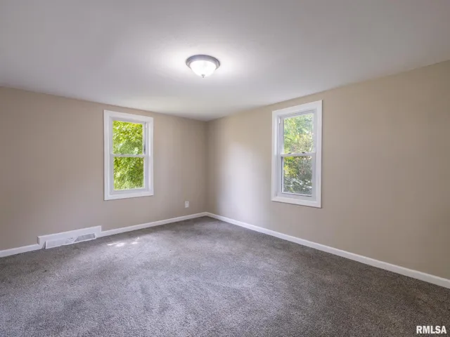 $142,500 | 1404 East Moneta Avenue, Peoria Heights, IL 61616