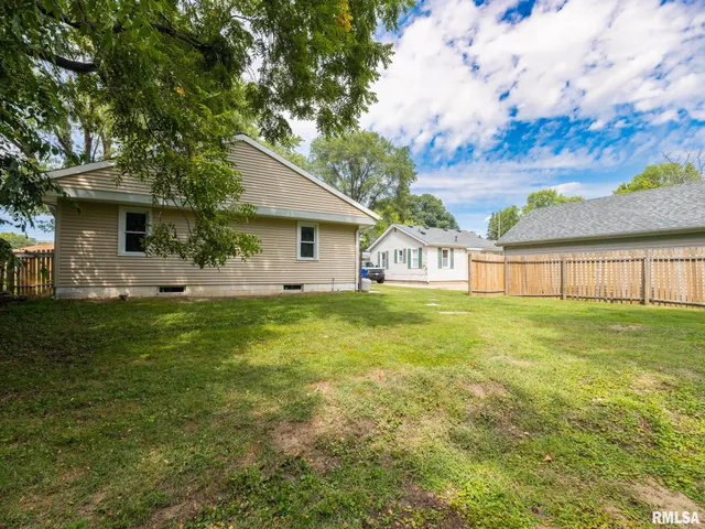 $142,500 | 1404 East Moneta Avenue, Peoria Heights, IL 61616