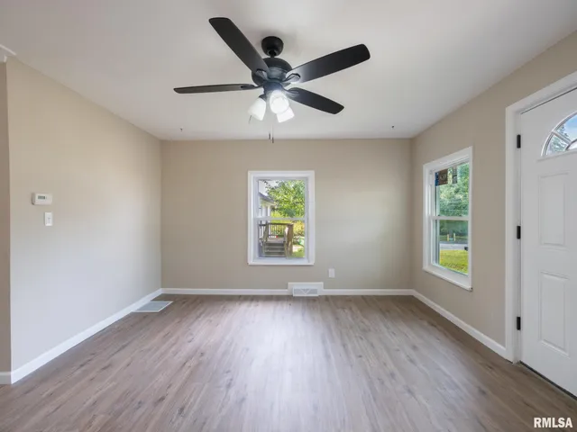 $142,500 | 1404 East Moneta Avenue, Peoria Heights, IL 61616