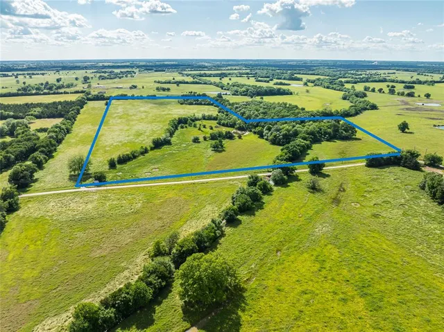 a view of an ocean view