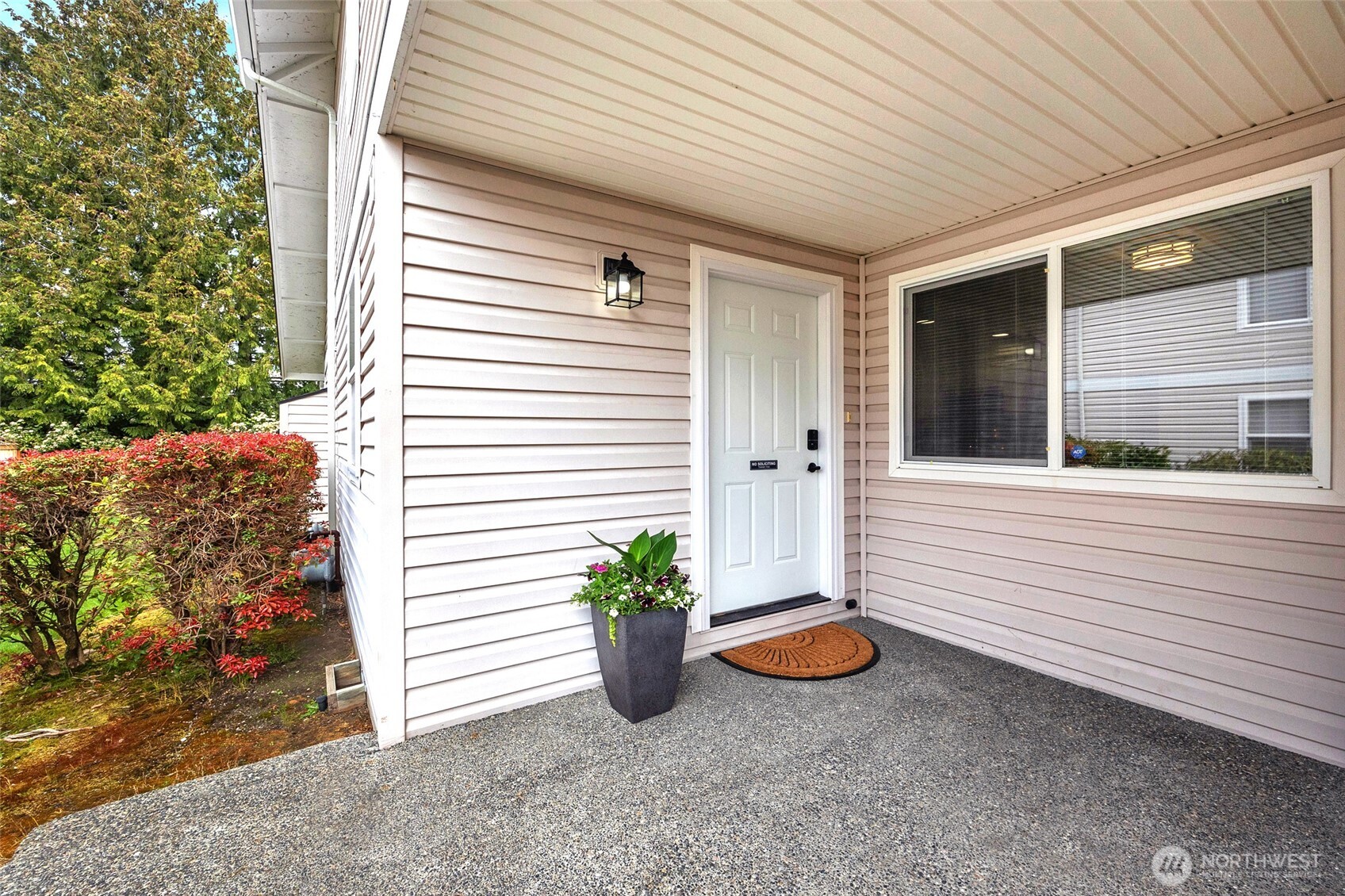 4714 Northeast 18th Place, Unit A Renton, WA 98059 - Photo 5 of 38
