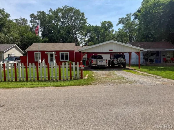 $84,900 | 1207 Richard Drive, Cahokia, IL 62206