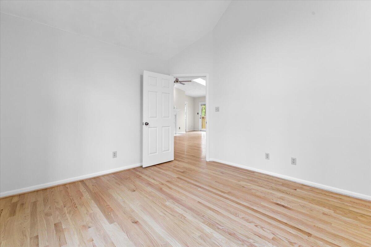 5751 Cox Hopkins Road Roanoke, VA 24014 - Photo 24 of 48 Bedroom 2