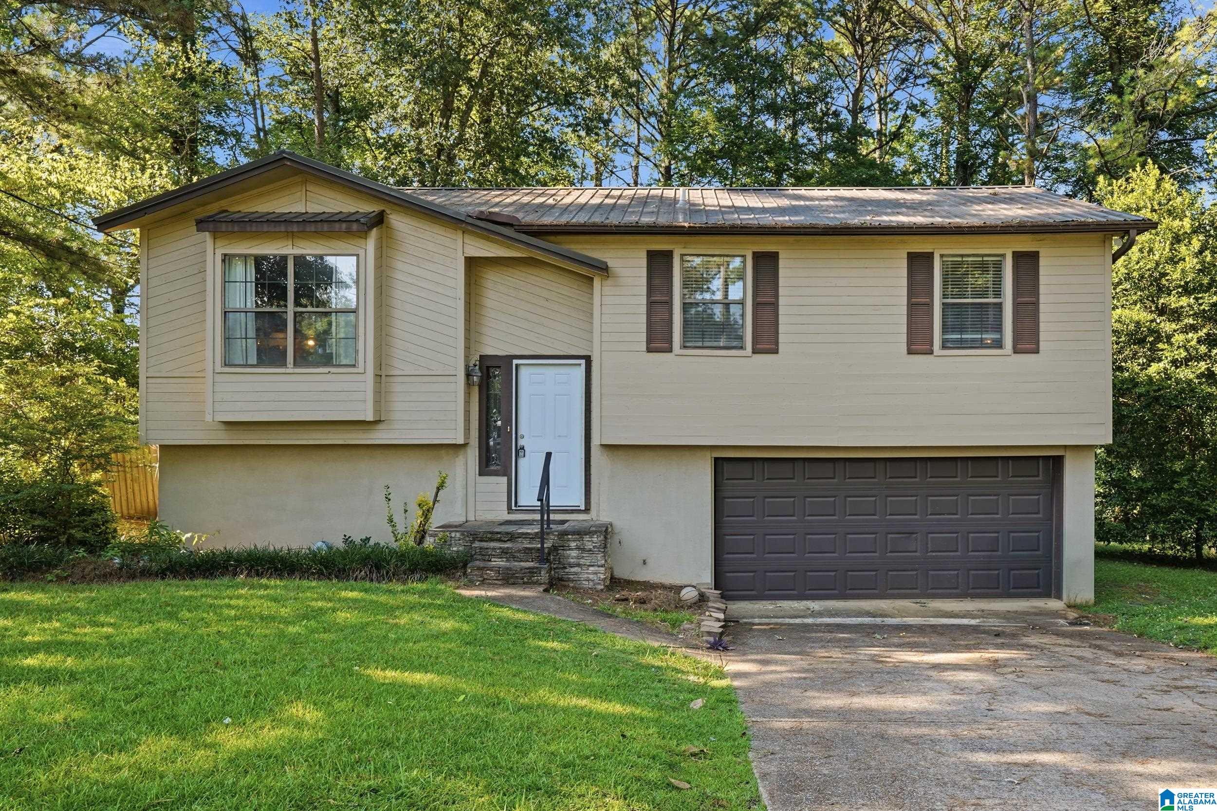 211 Rine Drive Rainbow City, AL 35906 - Photo 1 of 25