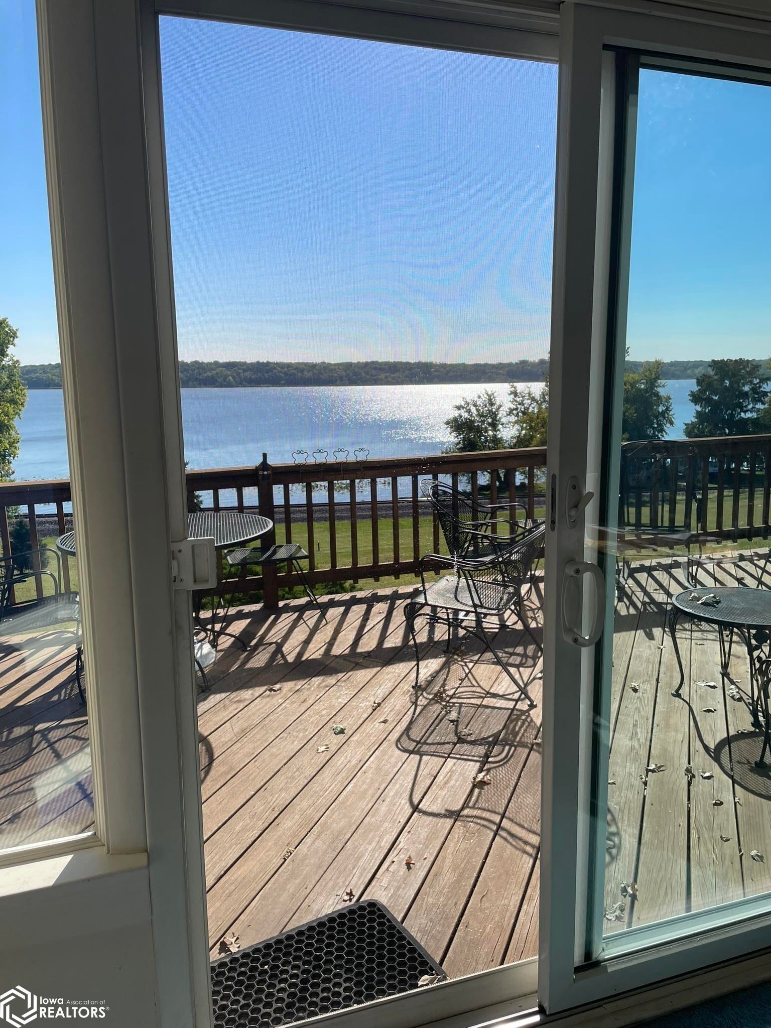 3370 Mississippi River Road Keokuk, IA 52632 - Photo 12 of 70 View from the dining area