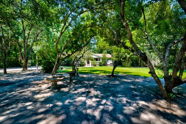 $324,999 | 871 Groomstown Road, Cross, SC 29436