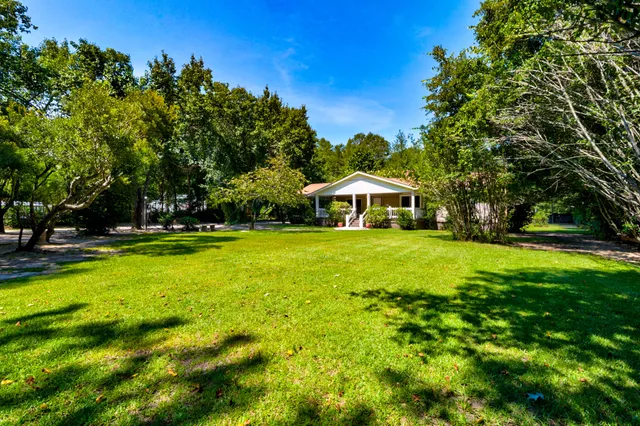 $324,999 | 871 Groomstown Road, Cross, SC 29436