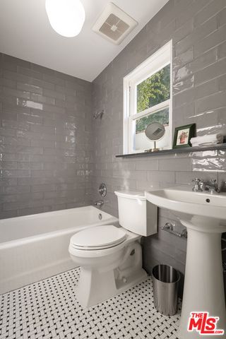 $2,354,000 | 101 South Ridgewood Place, Los Angeles, CA 90004